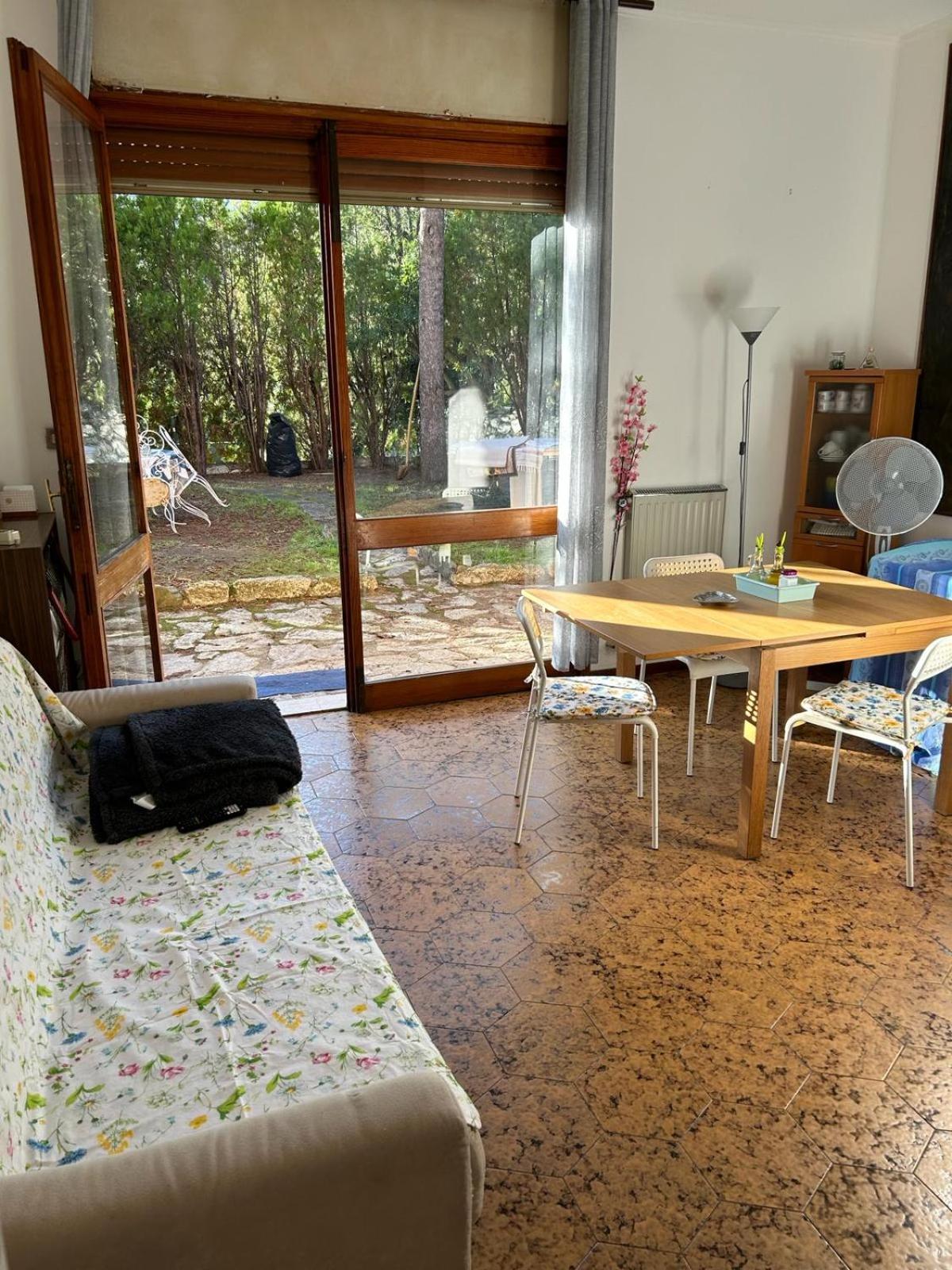 Casa Con Giardino: 瓦拉泽 外观 照片
